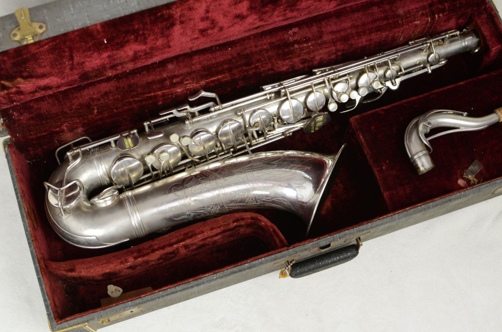 Conn 30M Tenor Saxophone in Silver