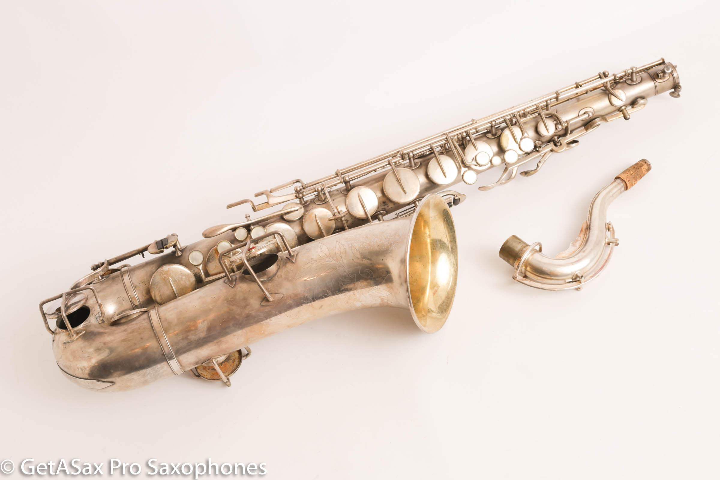 Fæstning Pris ulovlig Buescher True Tone Series IV Tenor Saxophone Original Silver Plate 237689 -  www.GetASax.com